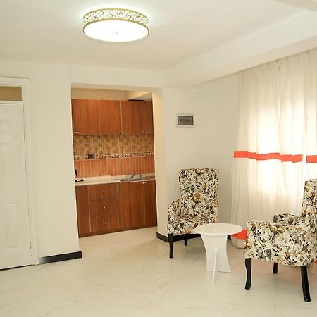 Abat Guest House Аддис-Абеба Экстерьер фото