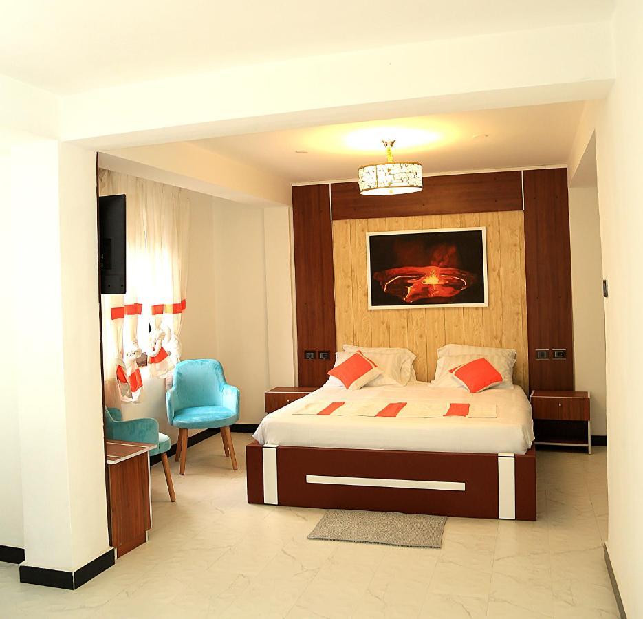 Abat Guest House Аддис-Абеба Экстерьер фото