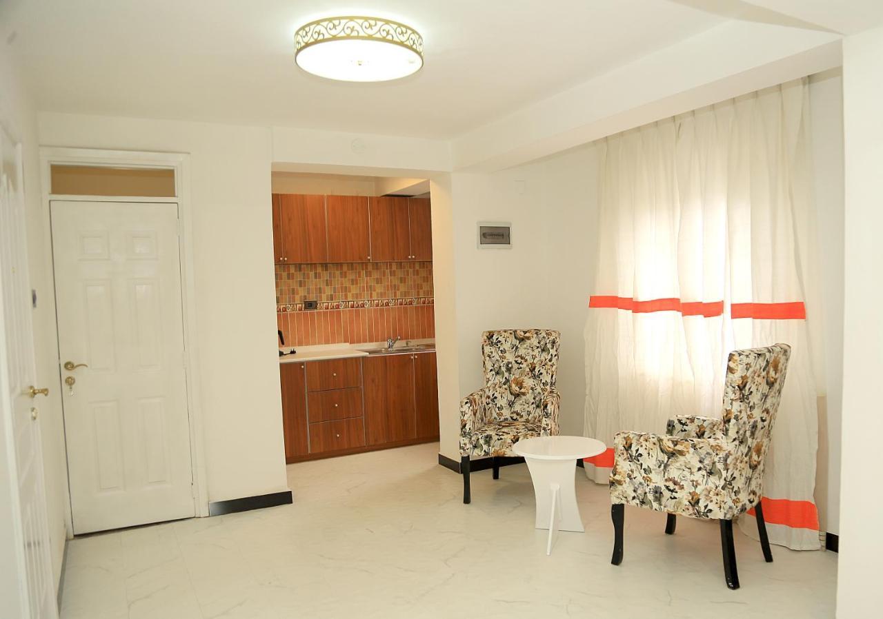 Abat Guest House Аддис-Абеба Экстерьер фото