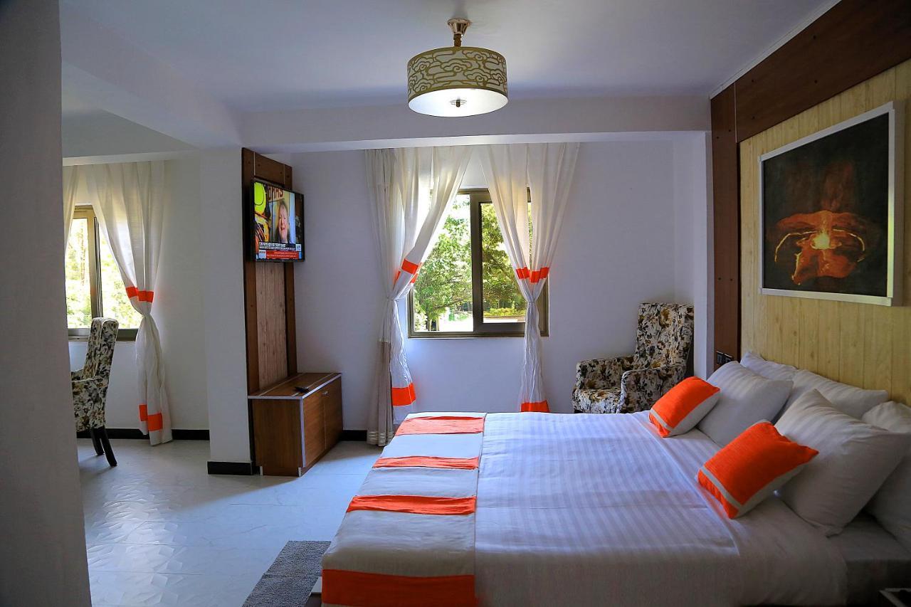 Abat Guest House Аддис-Абеба Экстерьер фото